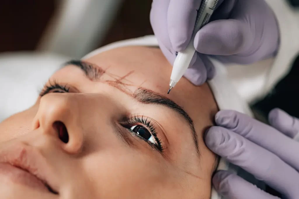 learn microblading online in an outdoor setting