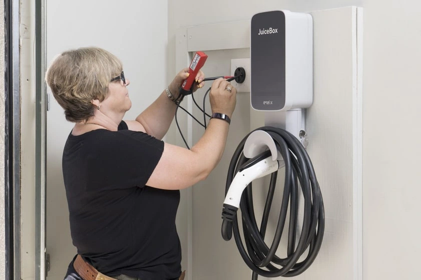 tips for installing an EV commercial charger